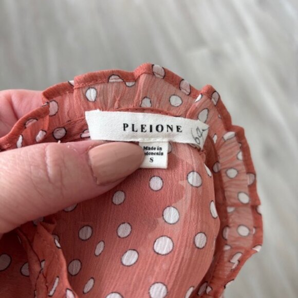 Pleione Sheer Ruffle Front Sleeve Blouse - size small - Picture 6 of 6